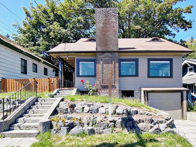 property at 5207 5th Ave NE