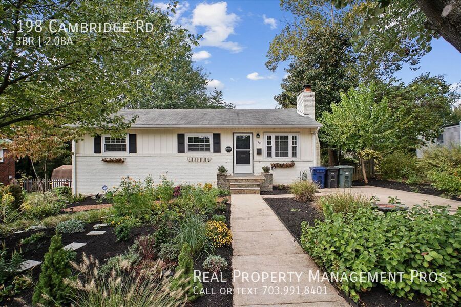 198 Cambridge Rd in Alexandria, VA - Building Photo