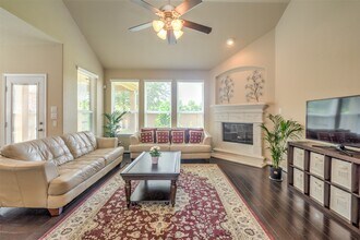 26335 Cedar Pine Dr in Katy, TX - Building Photo - Building Photo