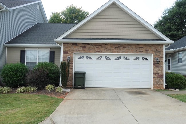 property at 20 Roselite Cir