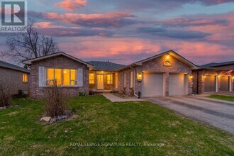 208 Steel St in Barrie, ON - Building Photo - Building Photo