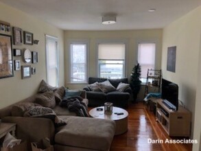 47 Mason St, Unit 2 in Somerville, MA - Building Photo - Building Photo