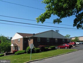 50 N 67th St in Harrisburg, PA - Building Photo - Building Photo