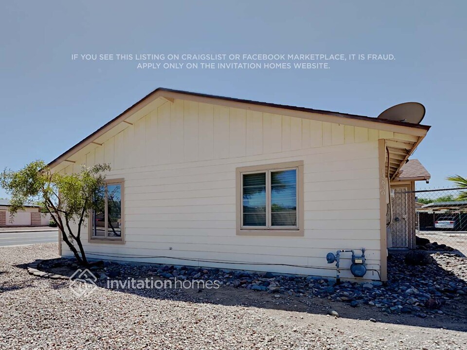 13830 N 47th Ave in Glendale, AZ - Building Photo