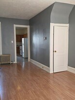 1221 Fidelity St in Reading, PA - Building Photo