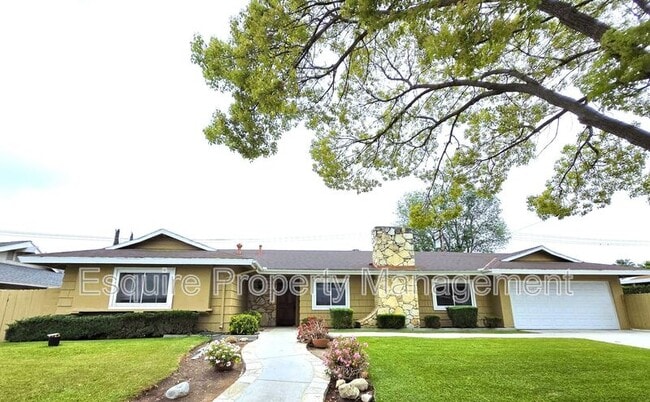 property at 68 E Gainsborough Rd