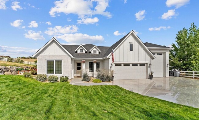 property at 6580 Sage Basin Way