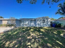 6445 SW 20th St in Miramar, FL - Building Photo