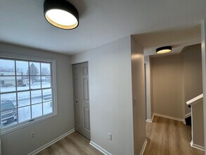 4429 Heritage Dr in Liverpool, NY - Building Photo - Building Photo