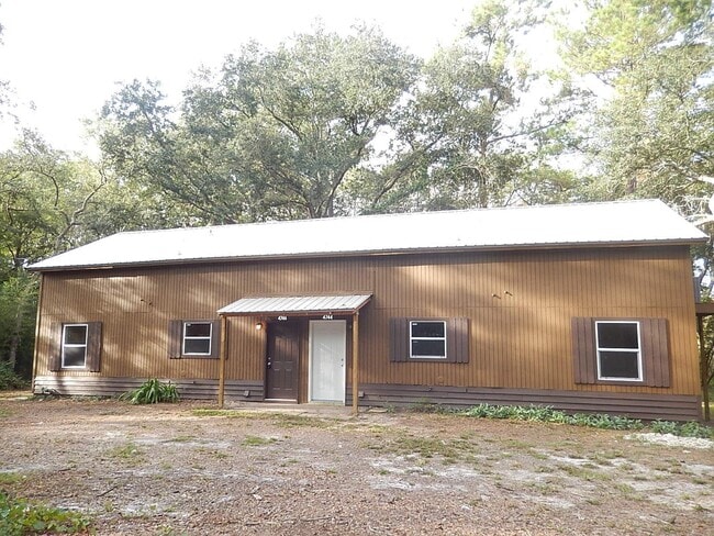 property at 4744 Cobblestone Ln