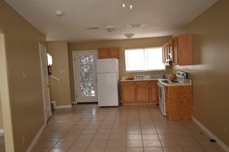 312 Begona Ct in Laredo, TX - Building Photo - Building Photo