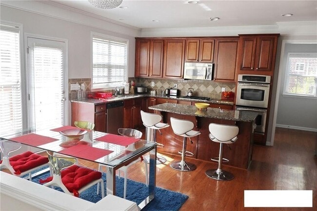 3166 Belfour Ln SW in Atlanta, GA - Building Photo - Building Photo