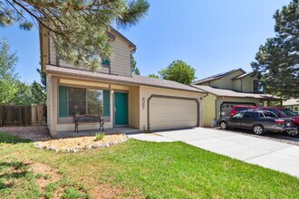6067 Wisteria Dr in Colorado Springs, CO - Foto de edificio - Building Photo
