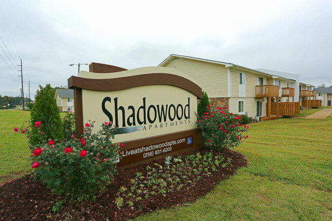 Shadowood in Anniston, AL - Foto de edificio - Building Photo