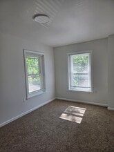 69 W 5th St in Pottstown, PA - Foto de edificio - Building Photo