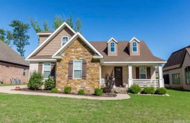 property at 5013 Rockport Dr