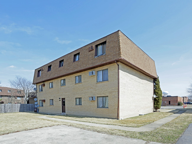 1020 Judson St in Bensenville, IL - Building Photo - Building Photo