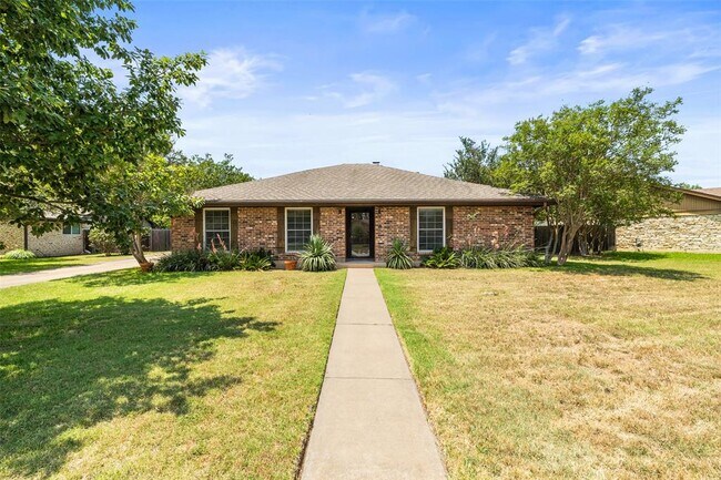 property at 7202 Squirrel Oak Cir
