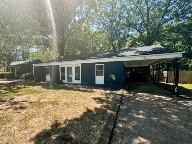 property at 1033 Colonial Rd