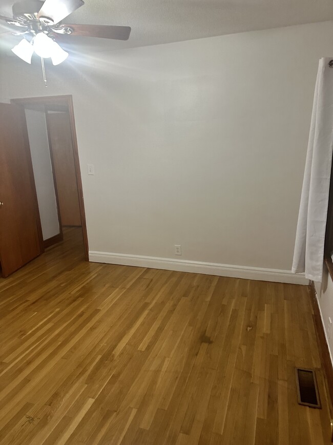 property at 1102 Hermitage Dr