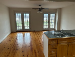 336 S Main St, Unit A in St. Charles, MO - Building Photo - Building Photo