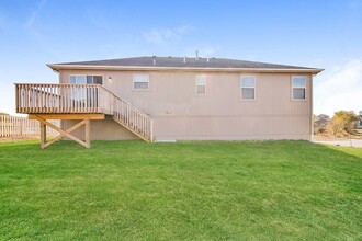 Eagle Ridge Luxury Rental Homes in Grain Valley, MO - Foto de edificio - Building Photo