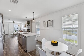246 River Walk Wy in Avon Park, FL - Building Photo - Building Photo