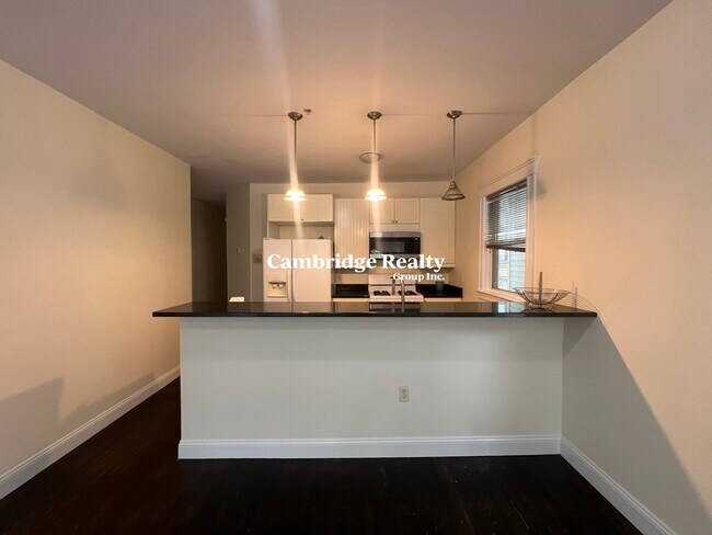6 Giles Park, Unit 1