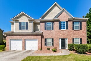 7698 Overlook Bend in Fairburn, GA - Building Photo