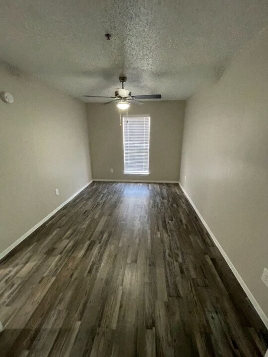 3707 McNeil St in Dallas, TX - Building Photo