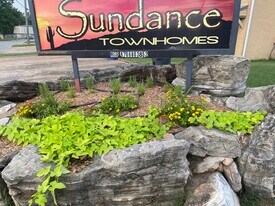 1901 Cedar Heights Dr in Jonesboro, AR - Building Photo