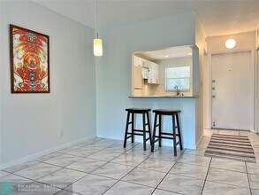 1785 N Andrews Square in Fort Lauderdale, FL - Building Photo - Building Photo