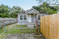 2921 Chicago St photo'