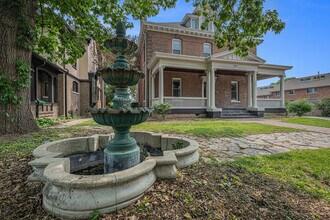 3611 Jackson St in Omaha, NE - Foto de edificio - Building Photo