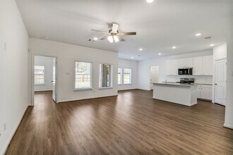 11951 Pondwood Dr in Cypress, TX - Building Photo - Building Photo