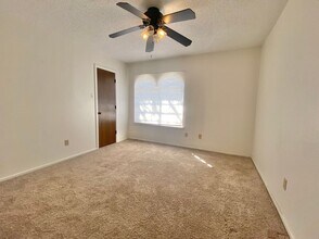 5716 2nd Pl in Lubbock, TX - Building Photo - Building Photo