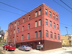 Bell Apartments in Pittsburgh, PA - Building Photo - Building Photo