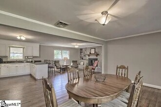 414 Mapleton Dr in Greenville, SC - Building Photo - Building Photo