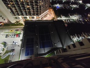 555 NE 15th St in Miami, FL - Building Photo - Building Photo