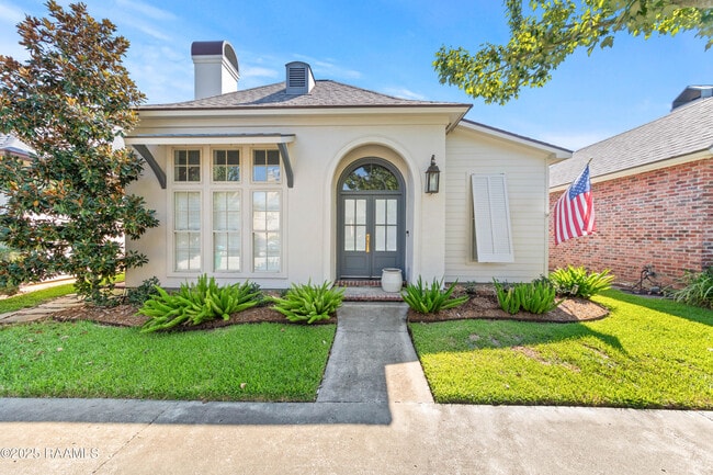 property at 415 Harbor Rd