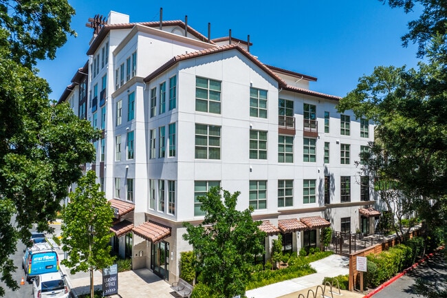 The Overlook at Walnut Creek