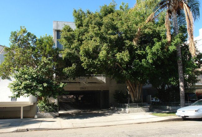 1943 Selby Ave in Los Angeles, CA - Building Photo - Building Photo