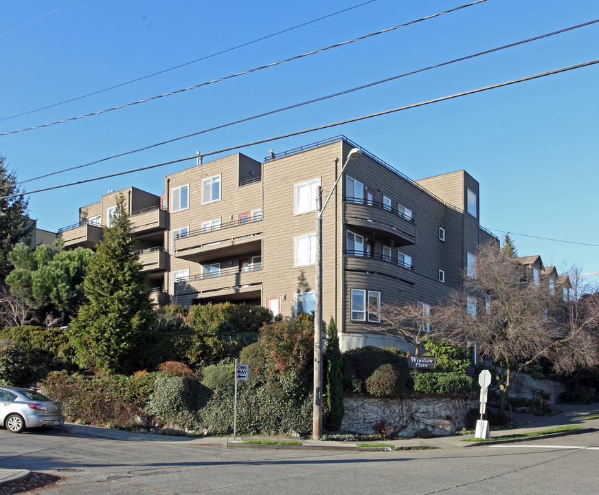 Winslow Place Apartments in Seattle, WA - Foto de edificio