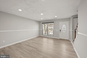 12263 Granada Way in Woodbridge, VA - Building Photo - Building Photo