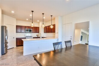 2465 Bellinzona Pl in Henderson, NV - Building Photo - Building Photo