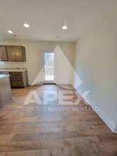 8029 Poplar Grv Ln in Powell, TN - Building Photo - Building Photo