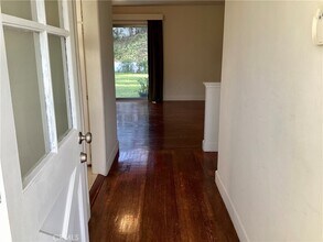 11959 Salem Dr in Los Angeles, CA - Building Photo - Building Photo