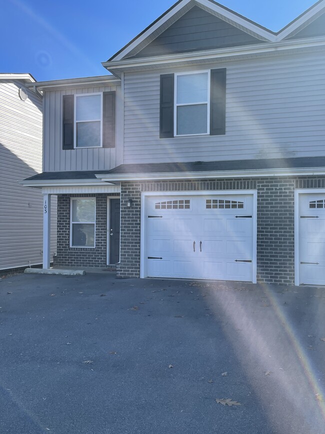 property at 991 W Mountain View Rd