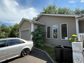 57 Schuyler Dr in Commack, NY - Building Photo - Building Photo