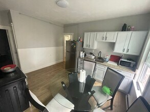 50 Hollywood St in Worcester, MA - Building Photo - Building Photo